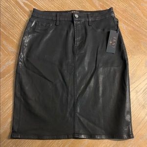 Jen7 Coated Denim Pencil Skirt Black - Size 6